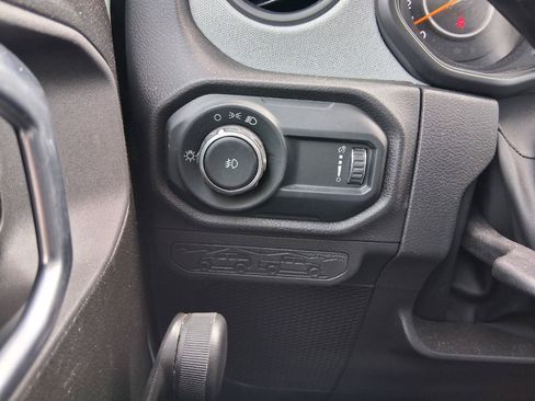 Used 2024 Jeep Wrangler Sport AWD/4WD image 30