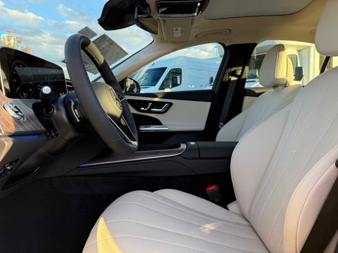 Certified 2025 Mercedes-Benz E 350 4MATIC Sedan image 14