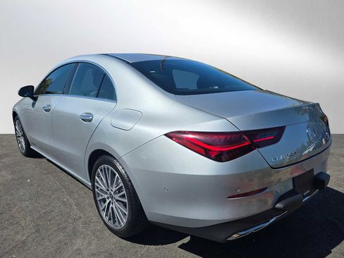 Used 2025 Mercedes-Benz CLA 250 image 4