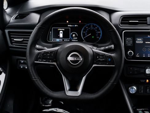 Used 2023 Nissan Leaf SV Plus image 12