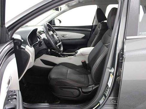 Used 2022 Hyundai Tucson SE AWD/4WD image 10