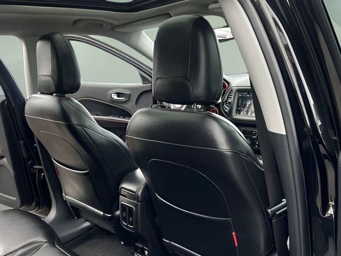 Used 2018 Jeep Compass Trailhawk w/ Leather Interior Group image 23