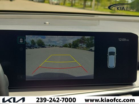 Certified 2024 Kia Sorento S FWD image 27