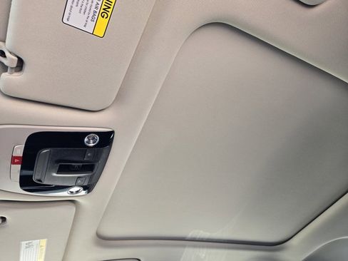 New 2025 Kia K5 EX image 18