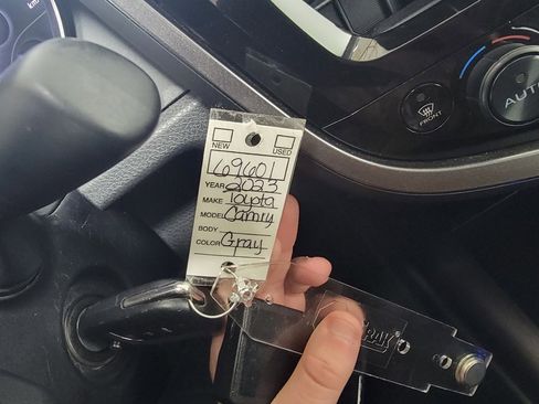 Used 2023 Toyota Camry SE image 29