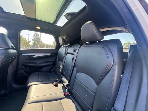Used 2020 INFINITI QX50 Essential w/ Edition 30 Package FWD image 7