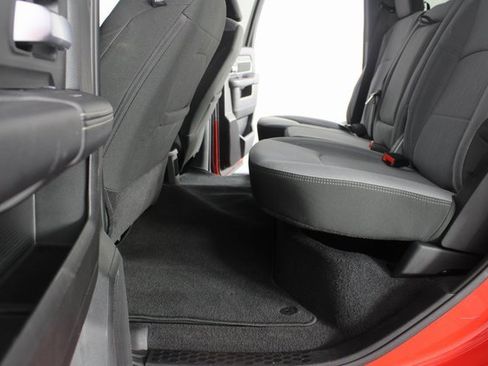 Used 2024 RAM 2500 Big Horn w/ Bed Utility Group image 16