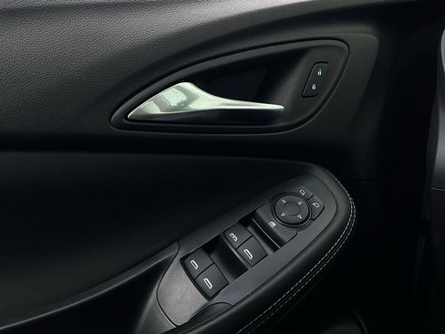 Used 2025 Buick Encore GX Preferred image 19