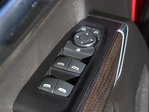 Used 2020 Chevrolet Silverado 1500 RST AWD/4WD image 15