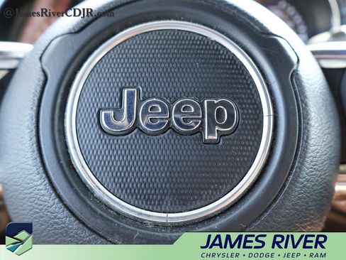 Used 2023 Jeep Wrangler Unlimited Rubicon 4xe w/ Steel Bumper Group AWD/4WD image 26