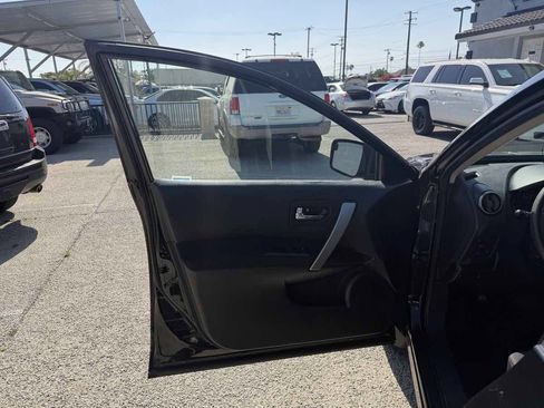Used 2013 Nissan Rogue S w/ Special Edition Pkg AWD/4WD image 8
