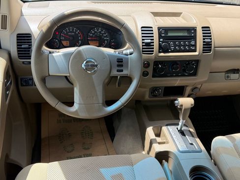 Used 2007 Nissan Frontier SE w/ Power Pkg AWD/4WD image 15