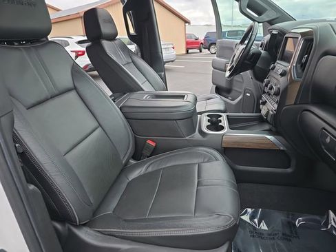 Used 2020 Chevrolet Silverado 1500 High Country w/ Technology Package image 14