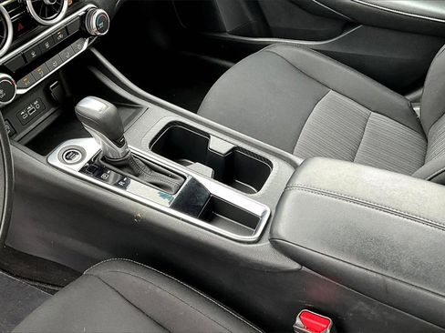 Used 2024 Nissan Sentra SV image 16