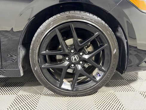 Used 2023 Honda Civic Sport image 12
