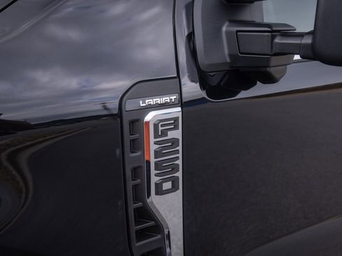 New 2026 Ford F250 Lariat w/ Chrome Package image 11