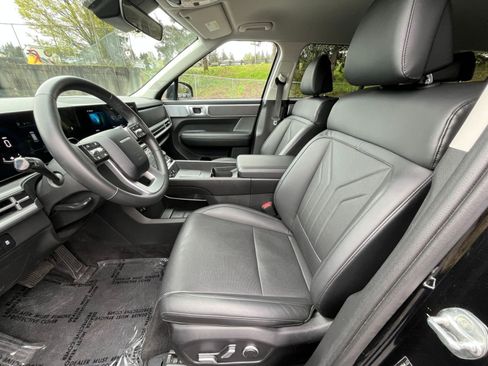 Used 2025 Hyundai Santa Fe SEL image 29