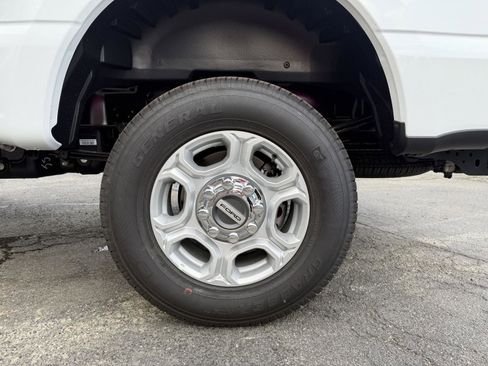 New 2026 Ford F250 XLT image 31