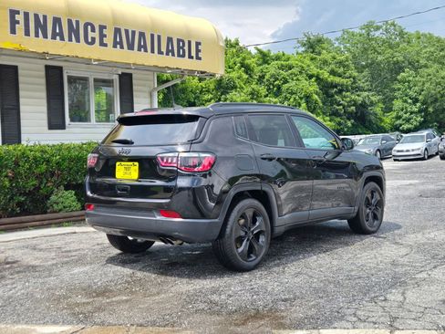 Used 2020 Jeep Compass Latitude FWD image 3