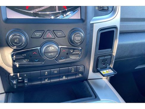 Used 2017 RAM 1500 Big Horn image 34