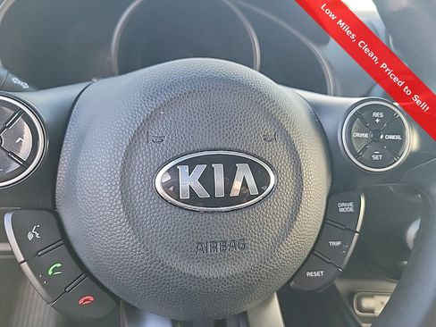 Used 2019 Kia Soul Base 4D Hatchback image 24