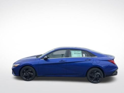 New 2026 Hyundai Elantra SEL Sport Premium FWD image 10