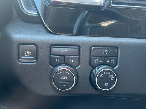 Used 2023 Chevrolet Silverado 1500 LT w/ Protection Package image 27