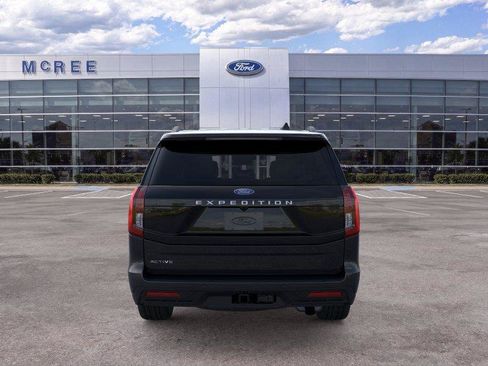 New 2026 Ford Expedition Active RWD image 5