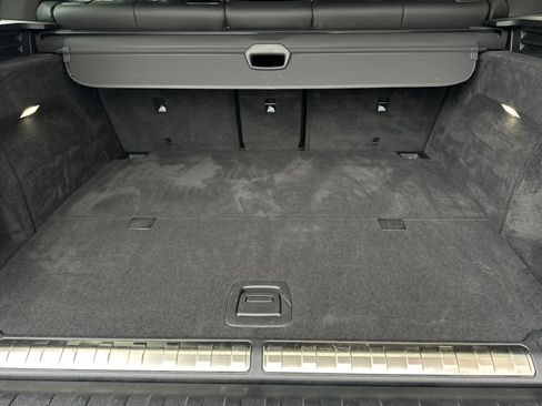 Used 2025 BMW X5 xDrive50e image 16