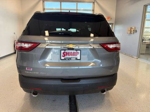 Used 2020 Chevrolet Traverse LT w/ LT Premium Package AWD/4WD image 6