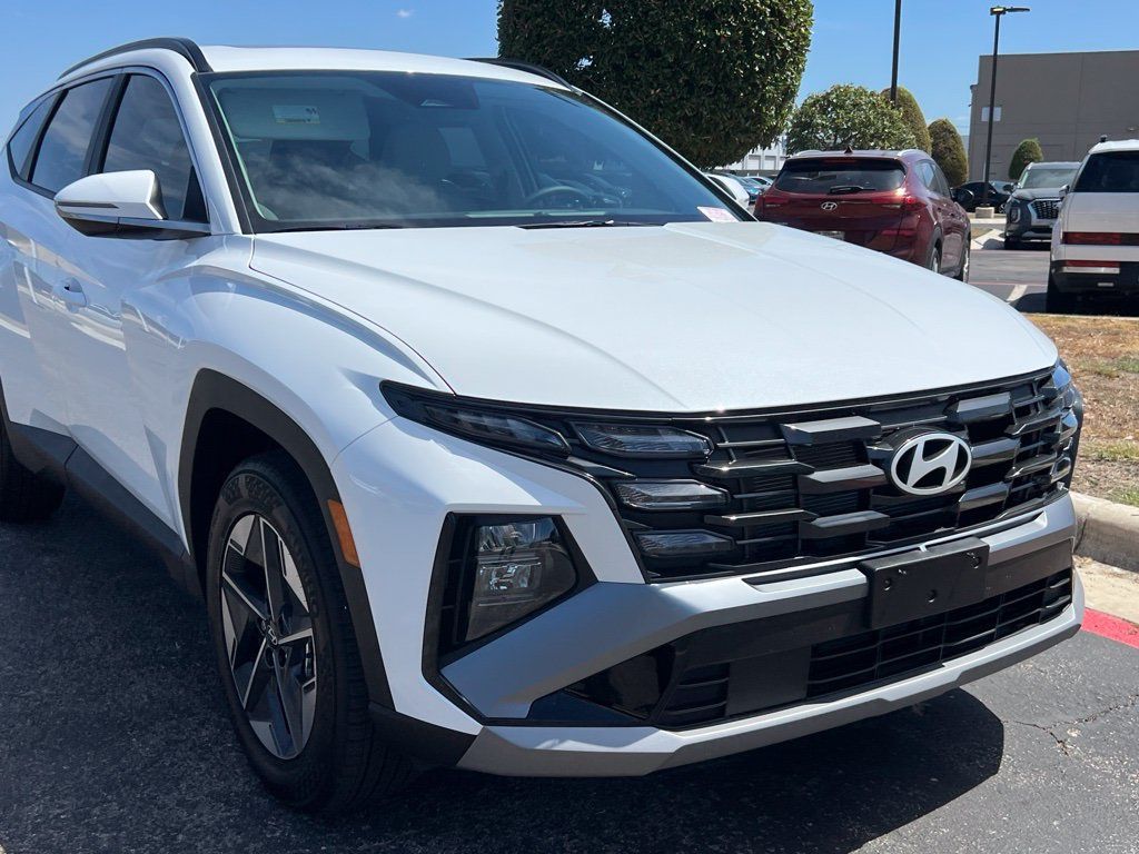 Used 2026 Hyundai Tucson SEL FWD image 3