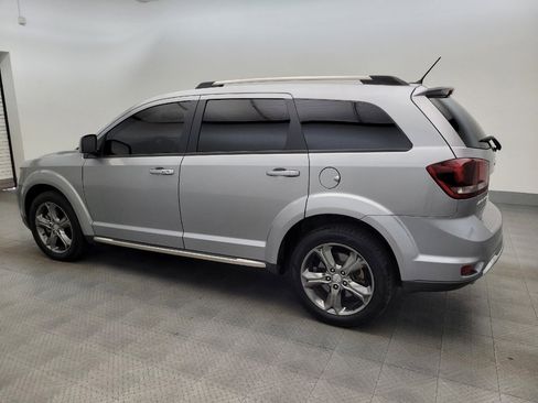 Used 2017 Dodge Journey Crossroad FWD image 3