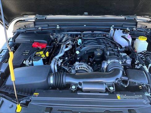 New 2026 Jeep Gladiator Sport AWD/4WD image 11