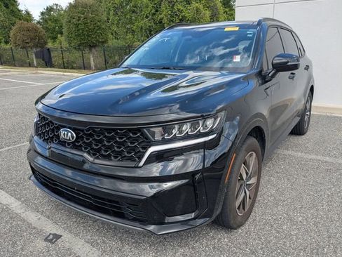 Used 2021 Kia Sorento S w/ Panoramic Sunroof Package image 2