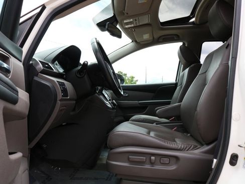 Used 2016 Honda Odyssey EX-L image 19