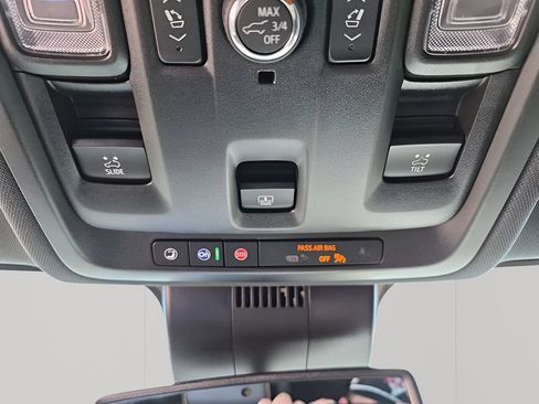 Used 2024 GMC Yukon AT4 w/ Technology Package AWD/4WD image 48
