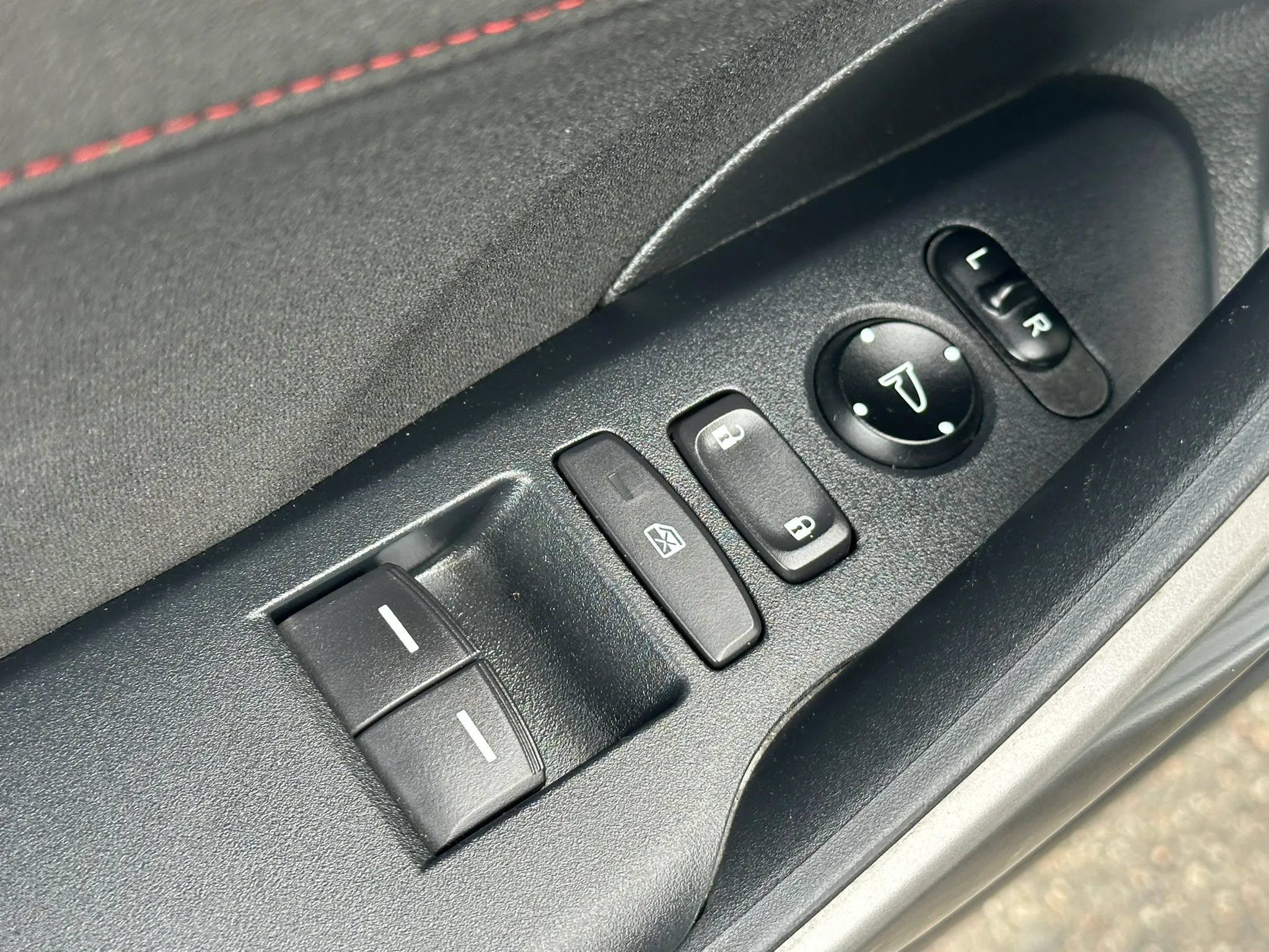 Used 2018 Honda Civic Si image 16