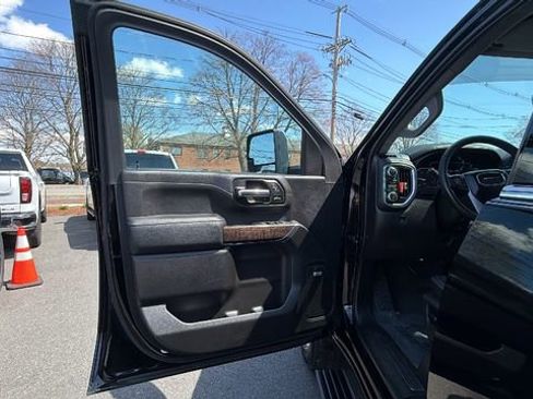 Certified 2023 GMC Sierra 2500 Denali w/ Technology Package AWD/4WD image 10