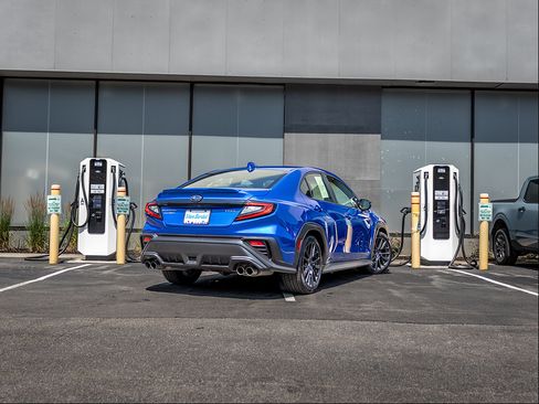 Used 2022 Subaru WRX Limited AWD/4WD image 7