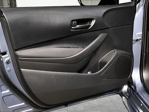 Used 2025 Toyota Corolla LE FWD image 22