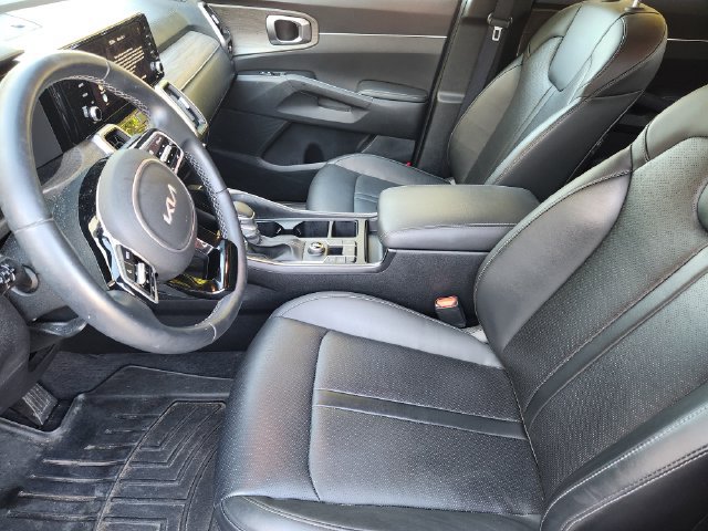 Used 2023 Kia Sorento EX FWD image 10