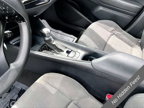 Used 2019 Toyota C-HR LE FWD image 12