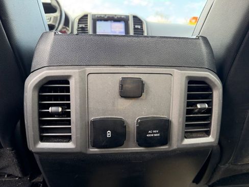 Used 2019 Ford F150 Raptor w/ Equipment Group 802A Luxury image 32