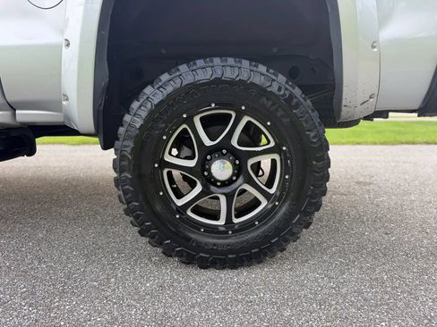 Used 2016 GMC Sierra 1500 SLT w/ Enhanced Driver Alert Package AWD/4WD image 35