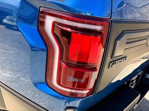 Used 2019 Ford F150 Raptor w/ Equipment Group 802A Luxury image 28