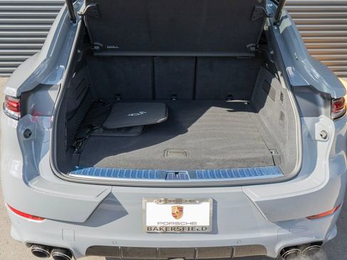 New 2026 Porsche Cayenne S AWD/4WD image 35