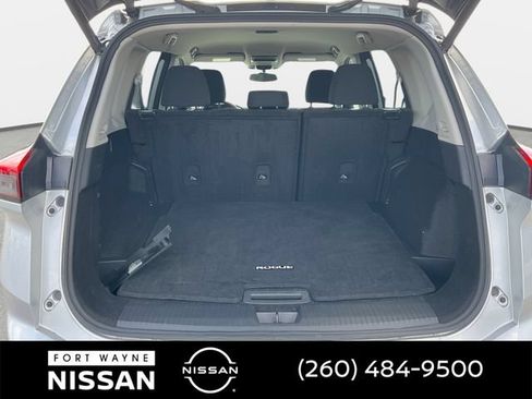 Used 2025 Nissan Rogue SV AWD/4WD image 31