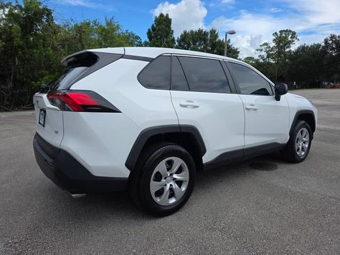 Used 2023 Toyota RAV4 LE FWD image 3