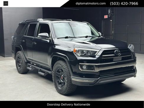 Used 2020 Toyota 4Runner Nightshade image 9