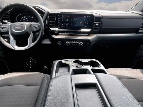 Used 2024 GMC Sierra 1500 Elevation AWD/4WD image 8